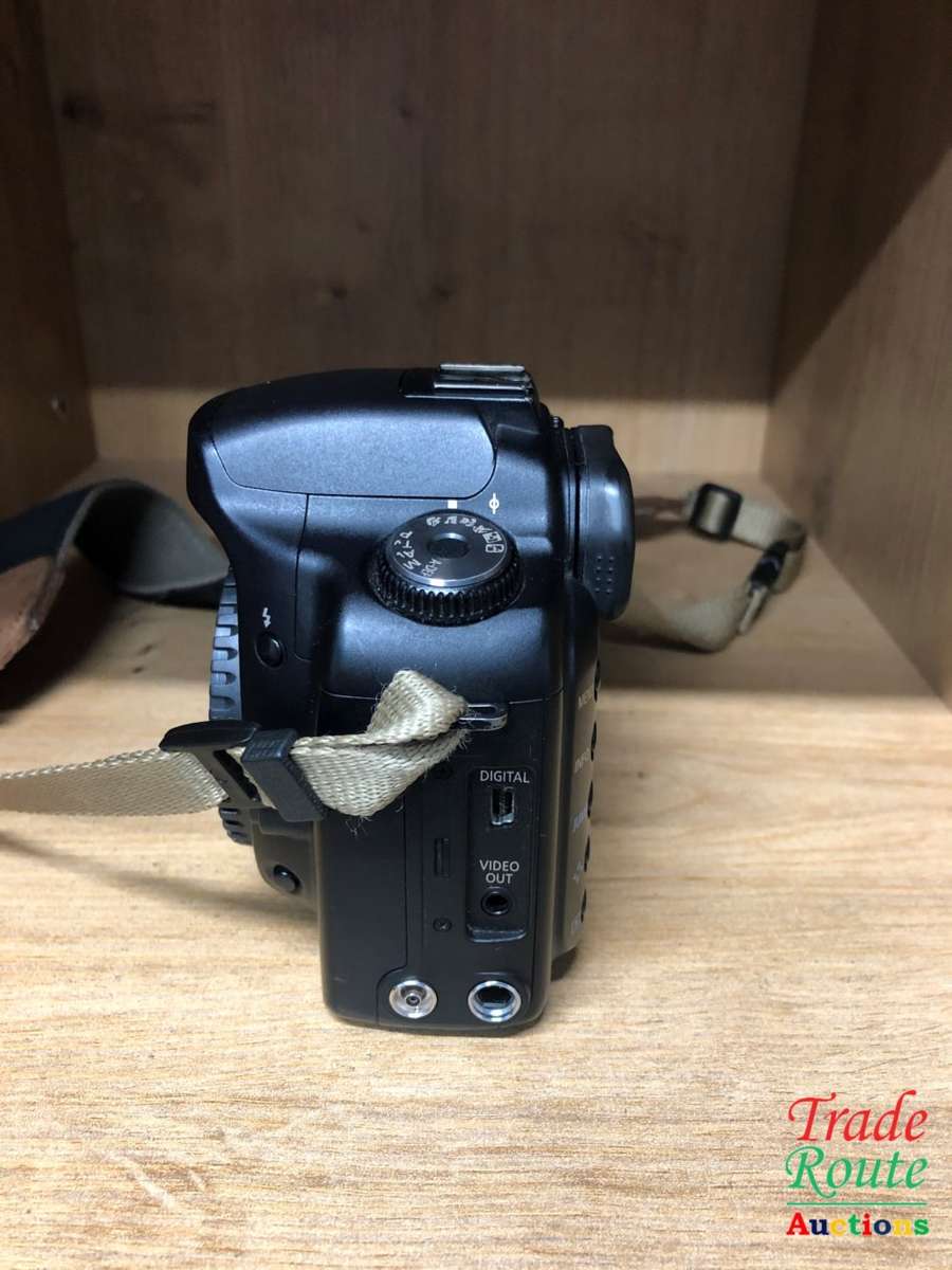 Canon EOS 10D 6.3MP Digital SLR Camera - Black (Body Only)