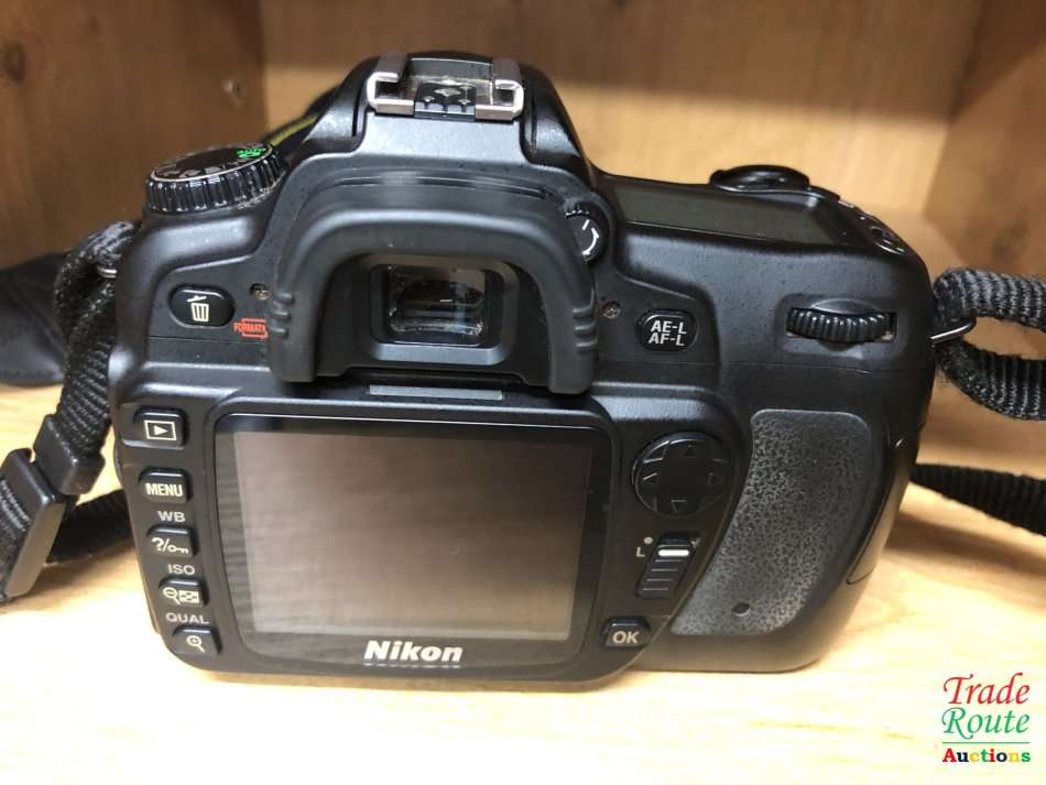 NIKON D80 Digital SLR CAMERA 10.2MP BODY ONLY