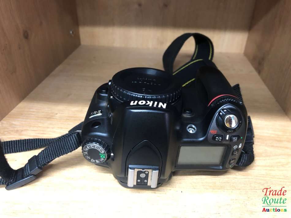 NIKON D80 Digital SLR CAMERA 10.2MP BODY ONLY