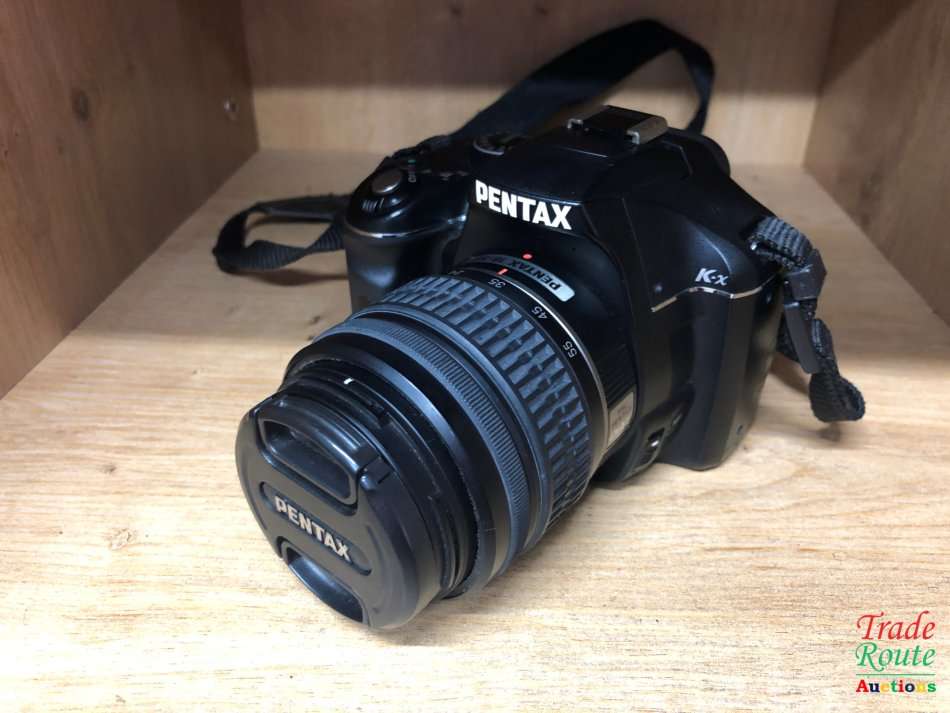 Pentax K-x Digital SLR with 18-55mm Zoom Lens (Black)