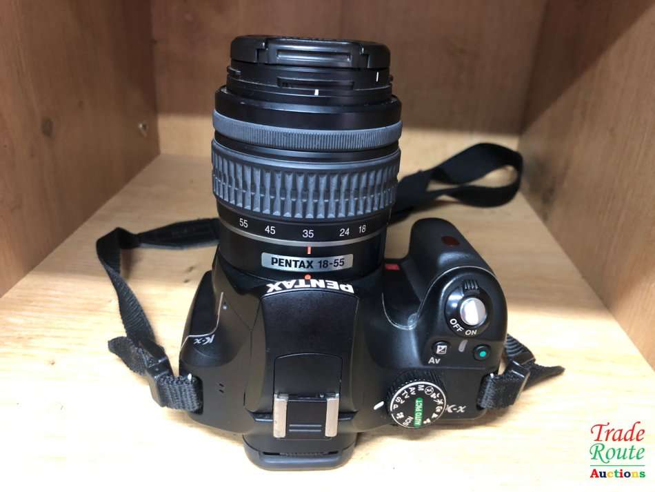 Pentax K-x Digital SLR with 18-55mm Zoom Lens (Black)