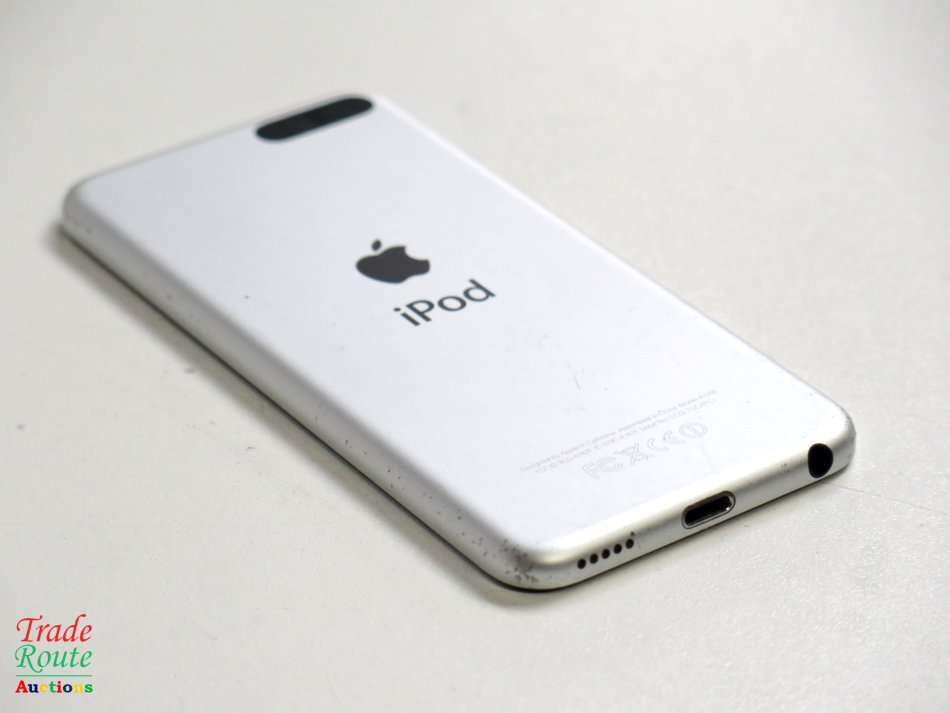 Apple iPod Touch | BLACK | 16GB | 5th Generation | A1509 | ME643BT/A | RETINA DISPLAY