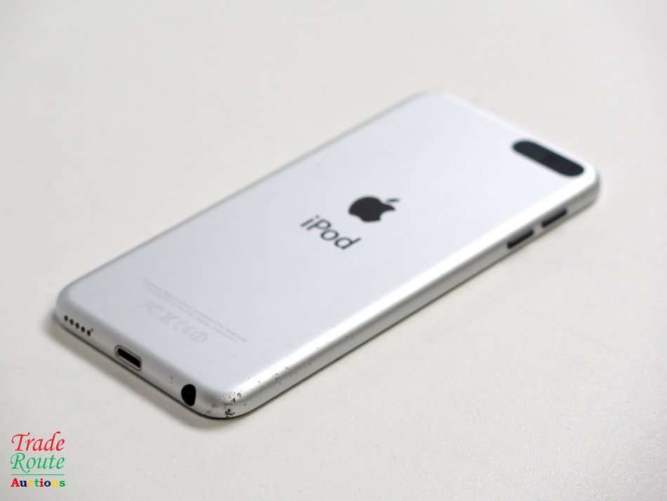 Apple iPod Touch | BLACK | 16GB | 5th Generation | A1509 | ME643BT/A | RETINA DISPLAY