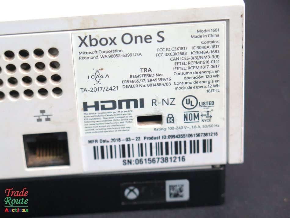 Microsoft Xbox One S 1TB Console (WHITE) Model 1681 + 1 Controller (WHITE)