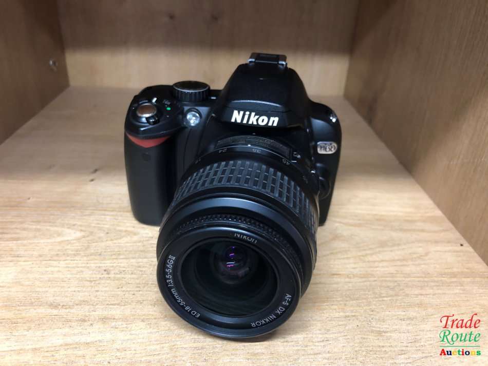 NIKON D60 18-55 II KIT - 10.2 Megapixel Digital SLR Camera BUNDLE