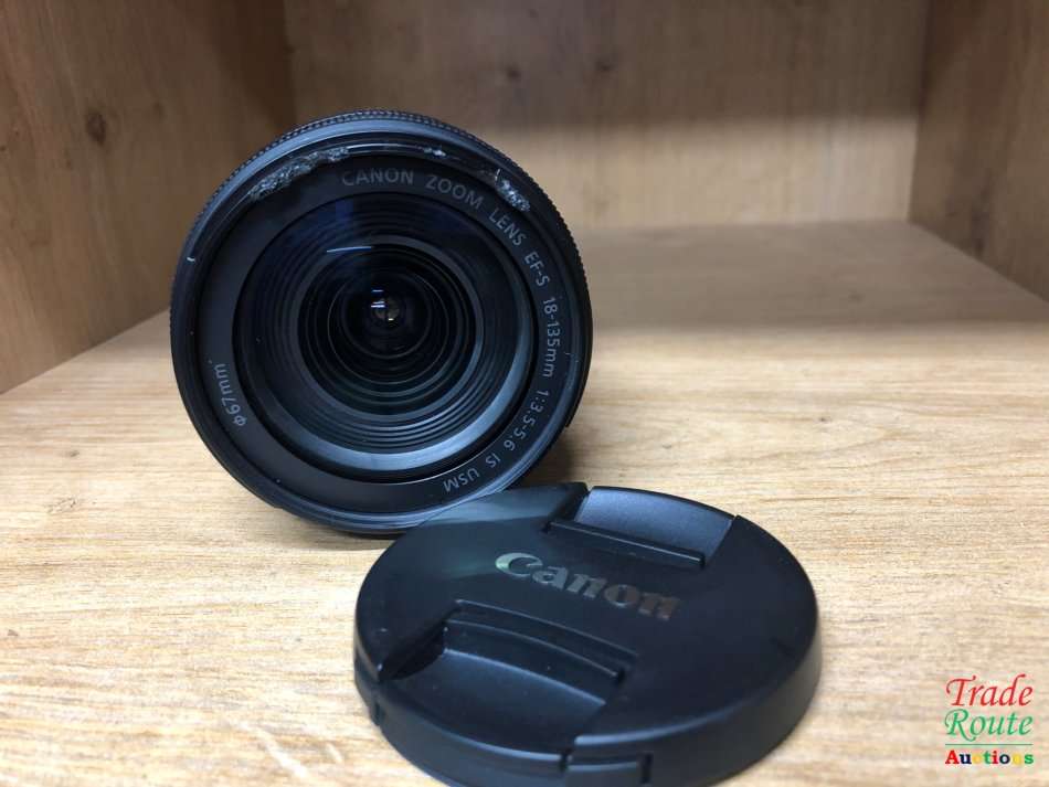 Canon EFS 18-135mm IMAGE STABILIZER - NANO USM LENS