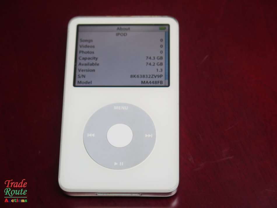 Apple IPod Classic - 5th Generation  WHITE 80GB [ MA448FB ] A1136