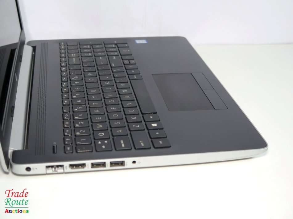 HP 15.6" HD Notebook  15-DA0XXX | CORE i5 8250U @ 1.6GHZ 8th Gen | 4GB RAM | 256GB SSD