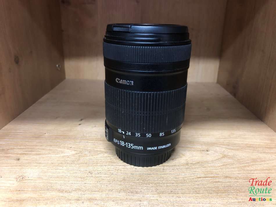 Canon EFS 18-135MM F/3.5-5.6 IMAGE STABILIZER LENS