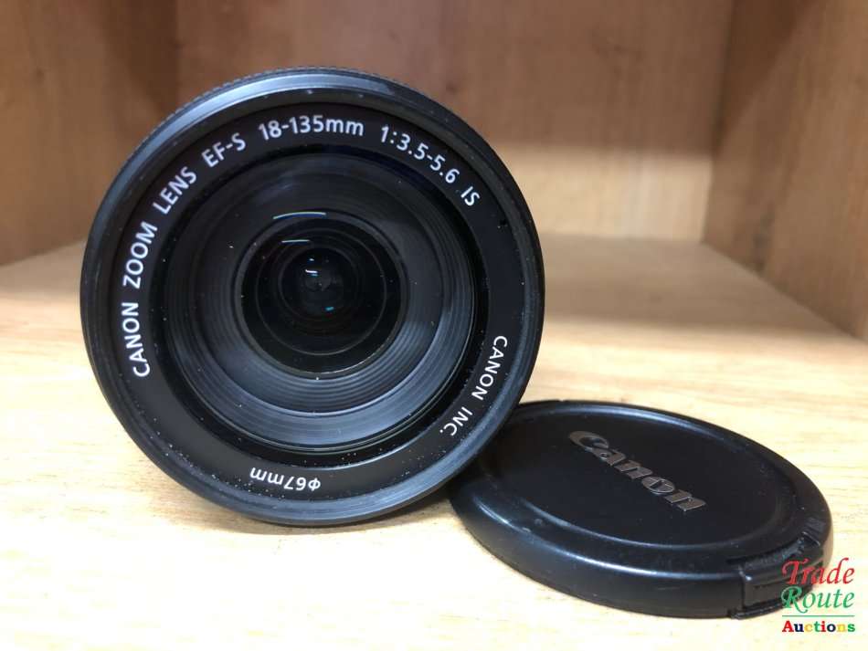 Canon EFS 18-135MM F/3.5-5.6 IMAGE STABILIZER LENS