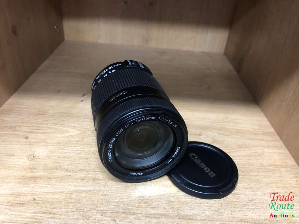 Canon EFS 18-135MM F/3.5-5.6 IMAGE STABILIZER LENS