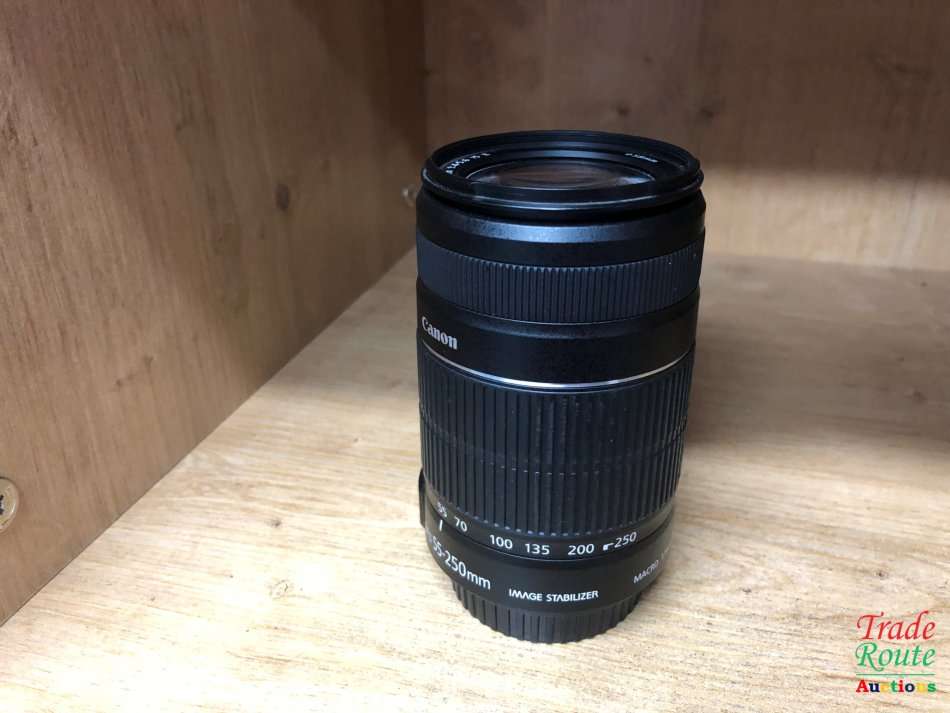 Canon EF-S 55-250m IS (Image Stabilizer) Mark ii Lens for Canon DSLR Cameras