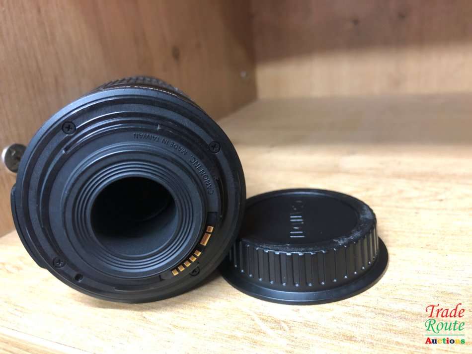 Canon EF-S 55-250m IS (Image Stabilizer) Mark ii Lens for Canon DSLR Cameras