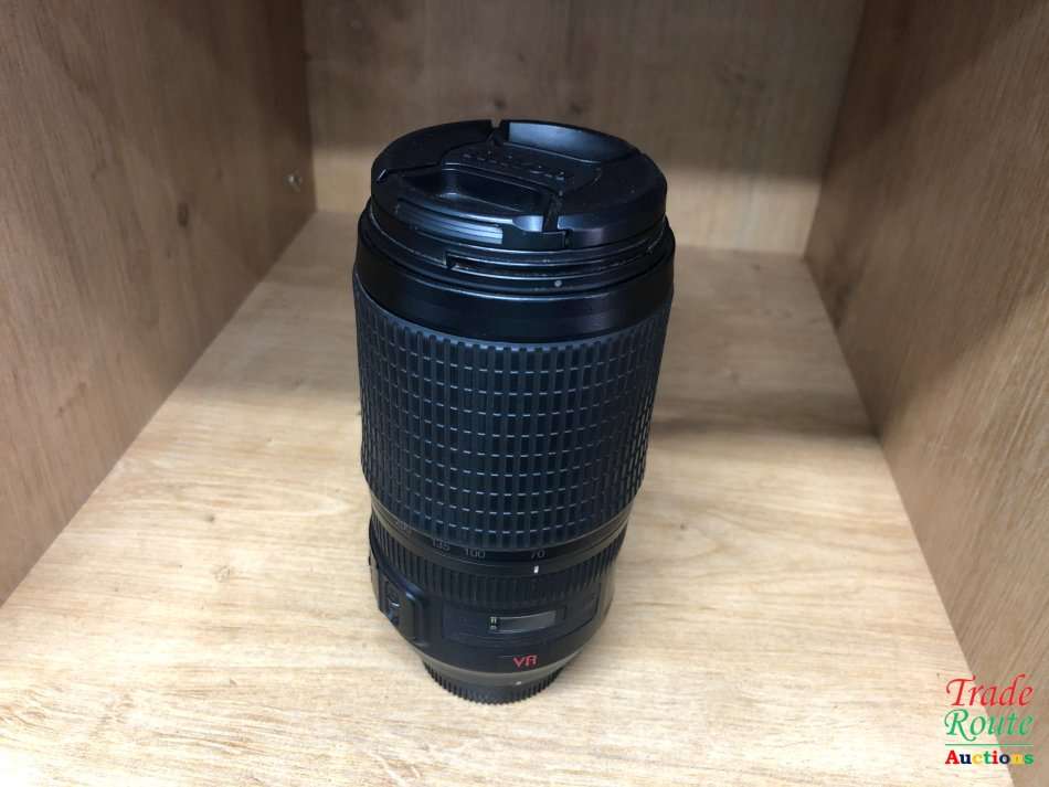 Nikon AF-S VR Zoom-NIKKOR 70-300mm f/4.5-5.6G IF-ED Lens