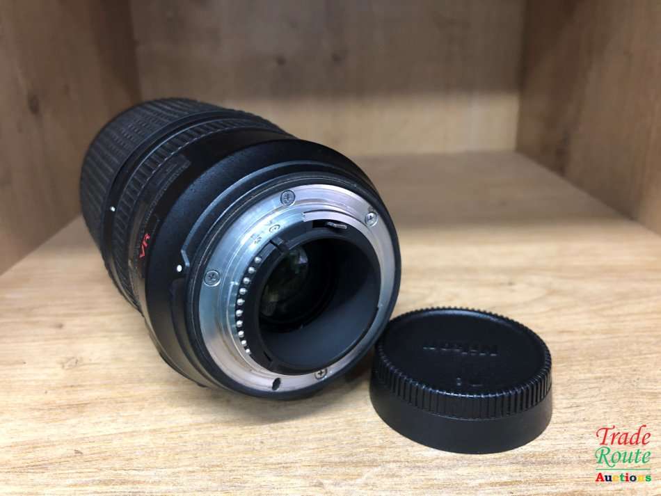 Nikon AF-S VR Zoom-NIKKOR 70-300mm f/4.5-5.6G IF-ED Lens