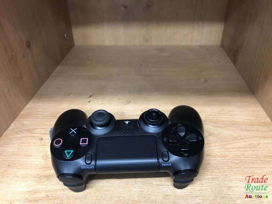 BLACK - SONY PS4 DUALSHOCK 4 Wireless Controller - for the PlayStation 4