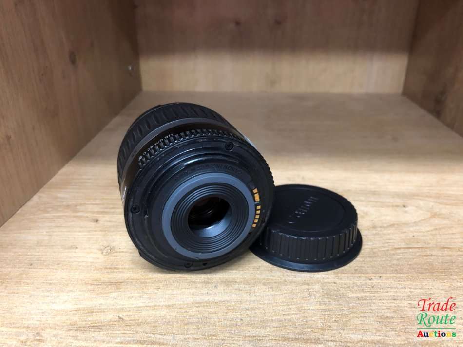 Canon EF-S 18-55mm f/3.5-5.6 ii DSLR Lens for Canon DSLR Cameras