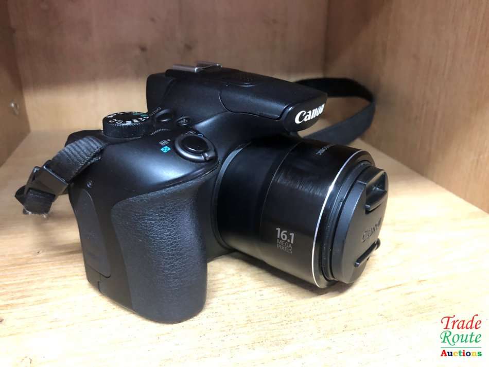 Canon Powershot SX60 HS 16.1MP Digital Camera 65x Optical Zoom Lens 3-inch LCD Tilt Screen (Black)