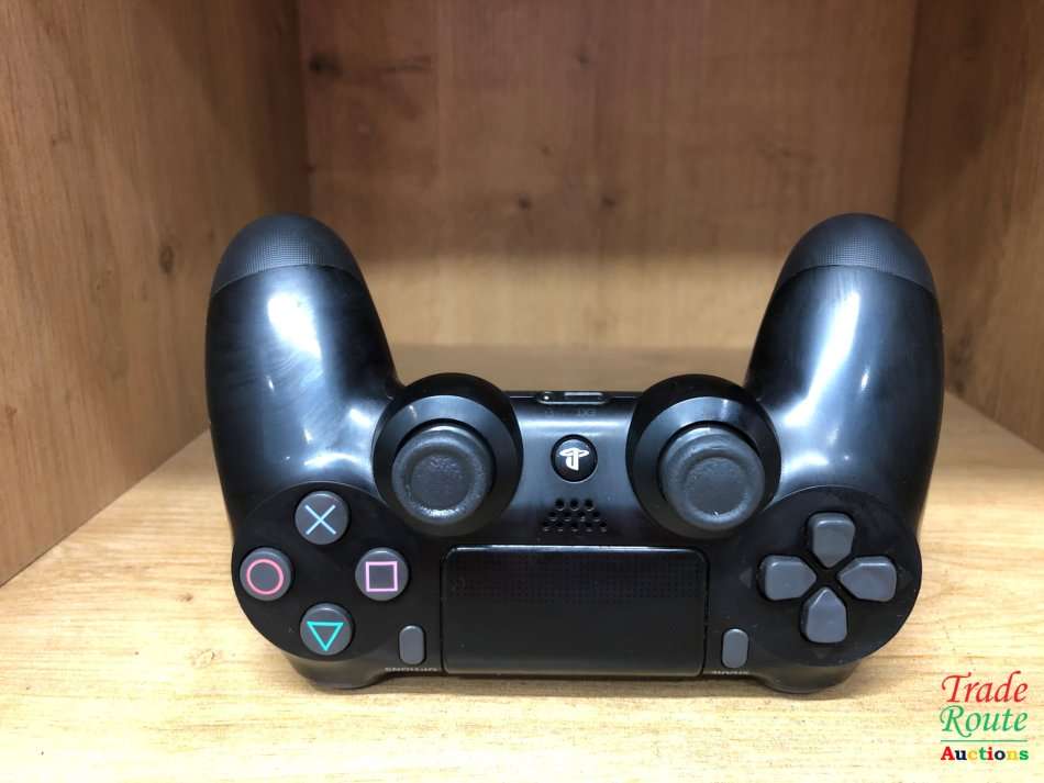 BLACK - SONY PS4 DUALSHOCK 4 Wireless Controller - for the PlayStation 4