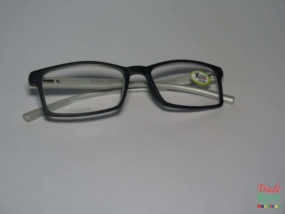 X-TRA VISION Fashion Reading Glasses - with matching case [ +3.50 ]