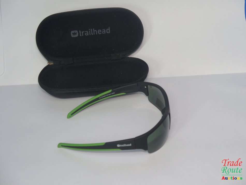 Trailhead LA RUINETTE  BLK-GRN  Polarised Sunglasses - HARD CASE UV400