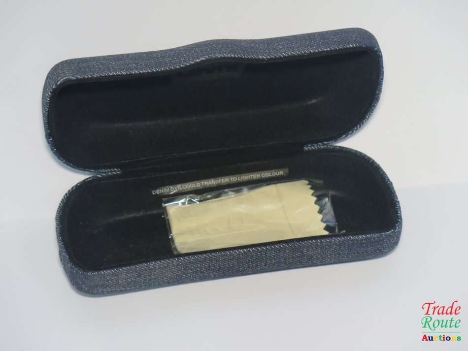 Levi's Ls99032 Polarized Lenses - Red - In Hard Case