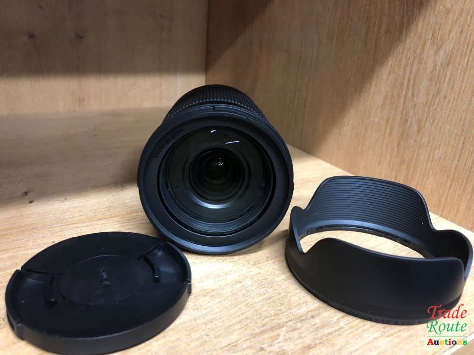 Sigma 18-300mm F3.5-6.3 Contemporary DC Macro OS HSM Lens for NIKON