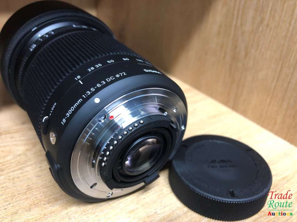 Sigma 18-300mm F3.5-6.3 Contemporary DC Macro OS HSM Lens for NIKON