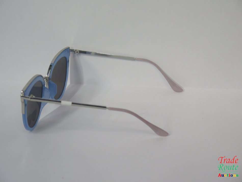 Le Specs Polarized Sunglass - with Hard Case