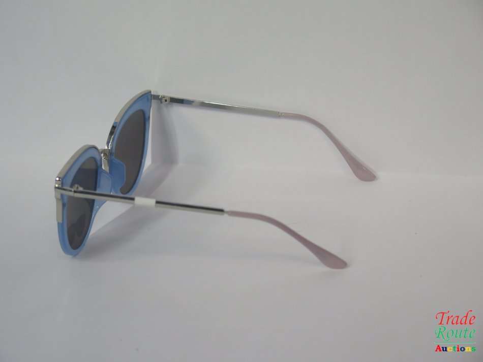 Le Specs Polarized Sunglass - with Hard Case