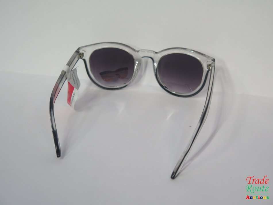 Le Specs LES - 018-158 Polarized Sunglass - with Hard Case