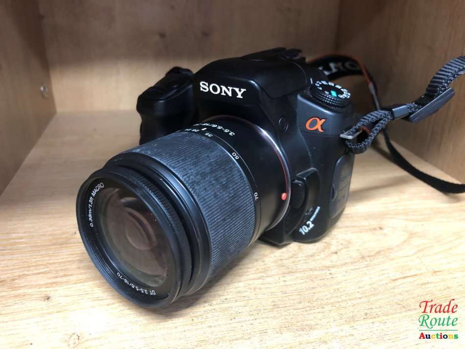 SONY ALPHA A200 DSLR PROFESSIONAL DIGITAL CAMERA + 18-70 SONY LENS KIT