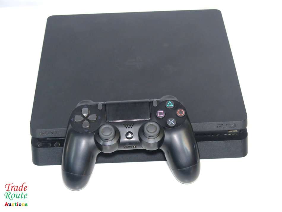 Sony PS4 PlayStation 4 SLIM console - CUH-2016A - Jet Black  *** SONY PS4 ***