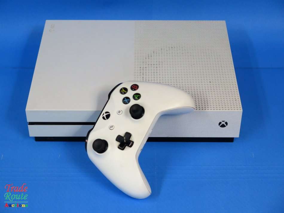 Microsoft Xbox One S 500GB Console (WHITE) Model 1681 + 1 Controller (WHITE)