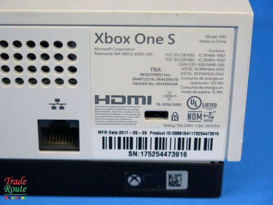 Microsoft Xbox One S 500GB Console (WHITE) Model 1681 + 1 Controller (WHITE)