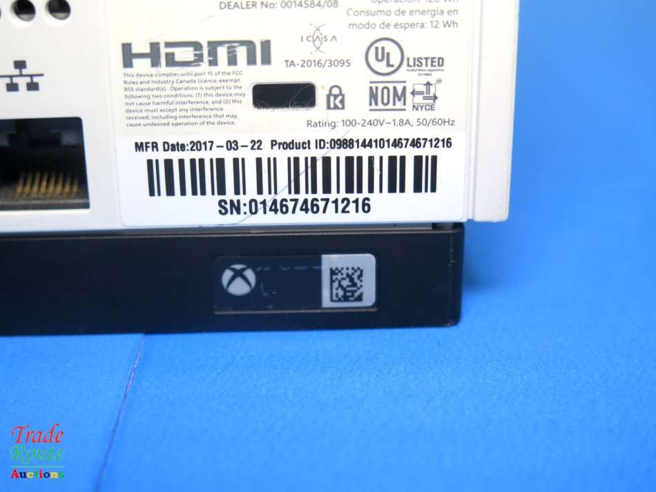 Microsoft Xbox One S 500GB Console (WHITE) Model 1681 + 1 Controller (WHITE)