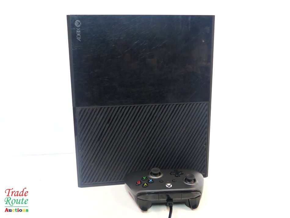 Microsoft Xbox One 500GB Model 1540 Gaming Console + 1 WIRED Controller