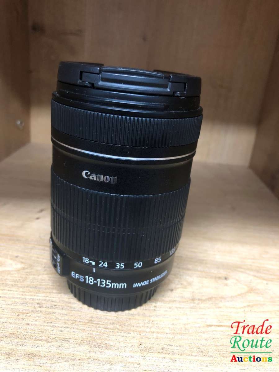 Canon EFS 18-135MM F/3.5-5.6 IMAGE STABILIZER LENS