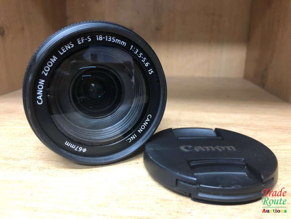 Canon EFS 18-135MM F/3.5-5.6 IMAGE STABILIZER LENS