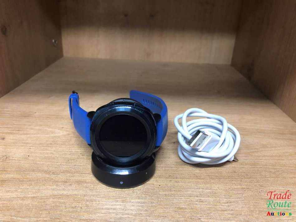 Samsung Gear Sport Smartwatch (Bluetooth), BLUE, LARGE, SILICON STRAP SM-R600