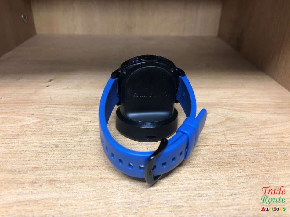 Samsung Gear Sport Smartwatch (Bluetooth), BLUE, LARGE, SILICON STRAP SM-R600