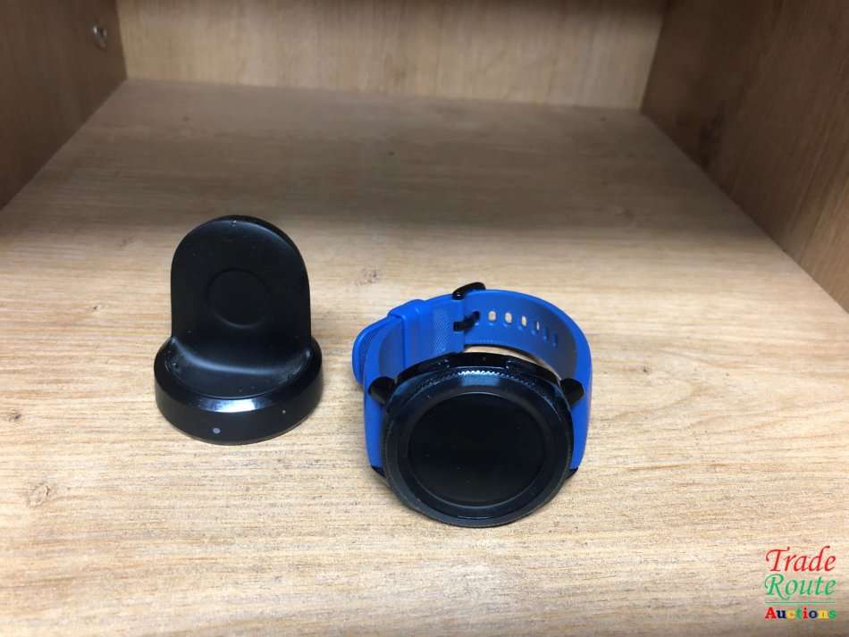 Samsung Gear Sport Smartwatch (Bluetooth), BLUE, LARGE, SILICON STRAP SM-R600