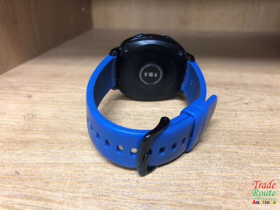 Samsung Gear Sport Smartwatch (Bluetooth), BLUE, LARGE, SILICON STRAP SM-R600