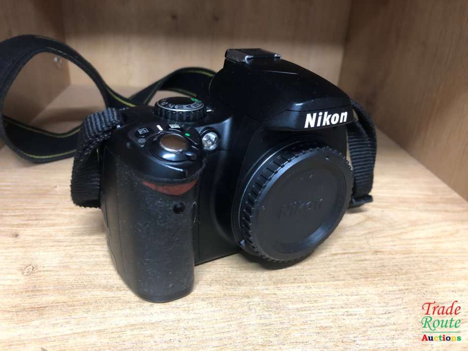 NIKON D40 Professional Digital SLR camera body