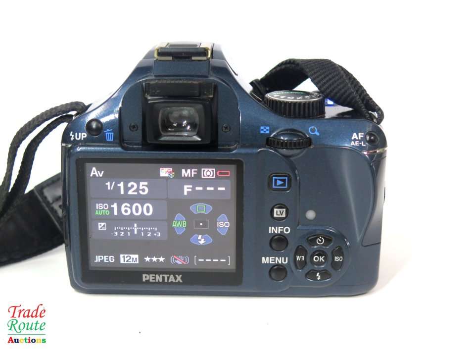 Pentax K-x Digital SLR Camera BODY only with 2.7-inch LCD