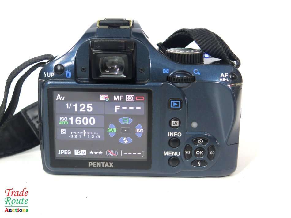 Pentax K-x Digital SLR Camera BODY only with 2.7-inch LCD