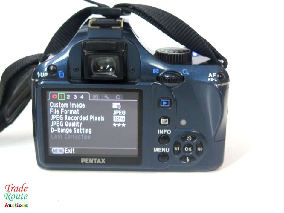 Pentax K-x Digital SLR Camera BODY only with 2.7-inch LCD