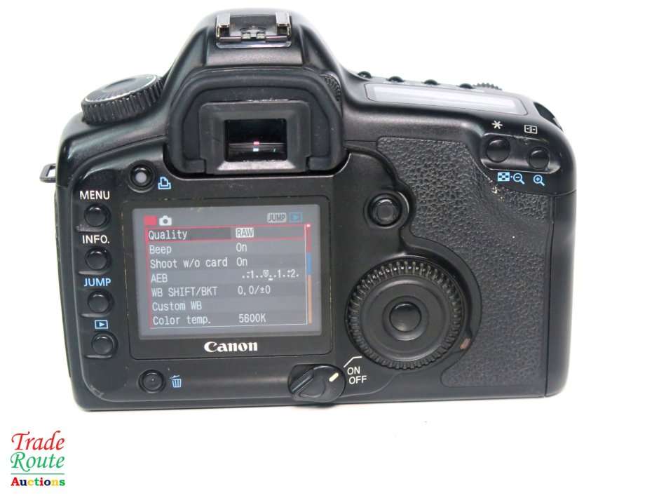 Canon EOS 5D DSLR camera BODY ONLY