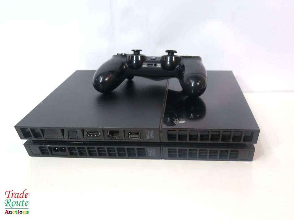 PS4 Sony PlayStation 4 console - CUH-1106A - Jet Black  *** SONY PS4 ***