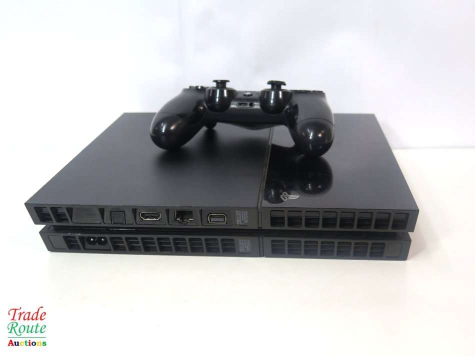 PS4 Sony PlayStation 4 console - CUH-1106A - Jet Black  *** SONY PS4 ***